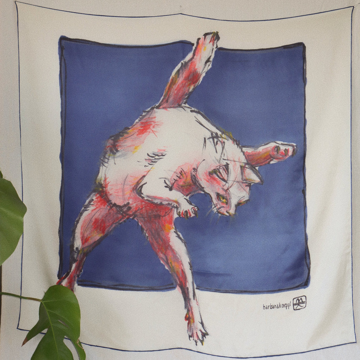 Elegantes handgemachtes Seidentuch Katzensprung aus blauer Maulbeerseide von Aglaea Studio